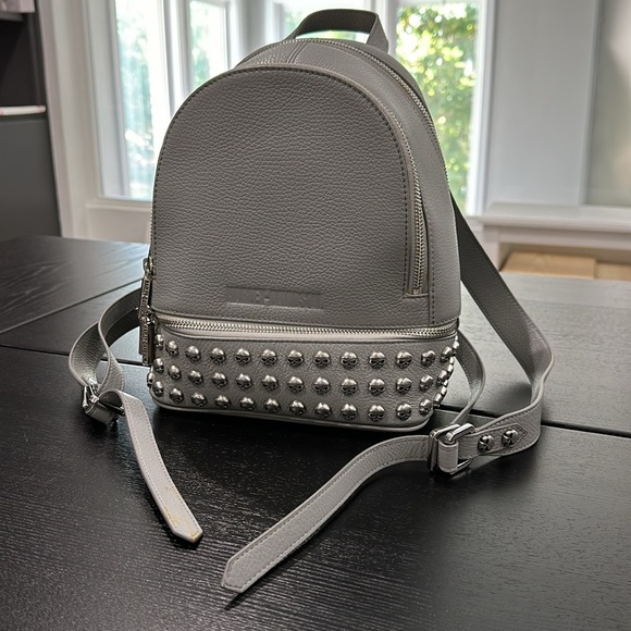 Harley-Davidson Grey Leather Willie G Skull Mini Backpack Purse - Picture 1 of 16